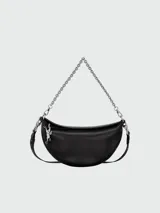 Cartera bandolera Longchamp modelo Smile, color negro, de cuero, con correa de cadena plateada y correa de tela negra con logo de la marca.