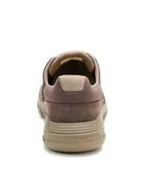 Zapatilla urbana Caterpillar modelo Hex Lite Cruise, color marrón oscuro, con capellada de cuero y textil, forro reciclado y suela ligera de EVA.