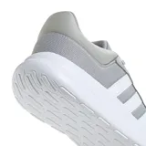 Championes Adidas Lite Racer 3.0, color gris con las tres tiras blancas y suela blanca con tecnología Cloudfoam.