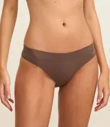 Bombacha bikini blanca de poliamida texturizada sin costuras.