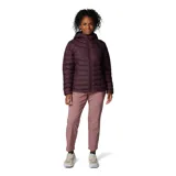 Campera puffer color borgoña con capucha, cierre frontal y bolsillos laterales con cierre. El forro termorreflectivo Omni-Heat™ retiene el calor mediante puntos plateados que reflejan el calor corporal. El aislamiento Thermarator™ 100 % poliéster reciclado te mantiene abrigado con fibras sintéticas livianas que retienen el calor incluso cuando están mojadas.