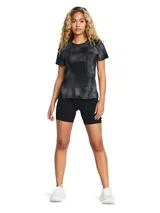 Short deportivo negro de tiro alto, con calza interna y logo de Under Armour en la pierna izquierda.