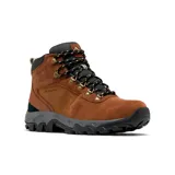 Bota de trekking Columbia Newton Ridge II, color marrón con detalles en negro y rojo. Fabricada en cuero y material sintético impermeable, con suela de goma Omni-Grip para mayor tracción.