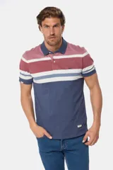 Remera polo a rayas horizontales en tonos bordó, blanco y azul. Con botones personalizados y logo bordado en el pecho.