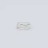 Anillo de plata 925 con circonias engarzadas.