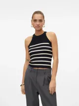 Top tejido sin mangas con cuello redondo, a rayas horizontales blancas y negras. Confeccionado en punto plano con mezcla de viscosa Livaeco, poliéster reciclado y nailon. Diseño de calce regular y textura suave.