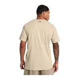Remera celeste de Under Armour, corte clásico, mangas cortas y logo estampado en el pecho.