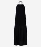 Vestido midi negro con cuerpo en lastex, escote halter con lazo y volado fruncido en el ruedo.