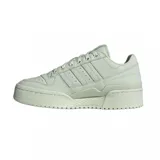 Championes Adidas Forum Bold, color verde claro, con plataforma y detalles perforados.