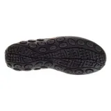 Mocasines de gamuza marrón con suela de goma negra.