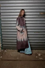 Tapado de paño crudo de lana 100% pintado a mano, talle único similar a un M/L.