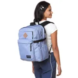 Mochila Jansport Main Campus color lila con logo de la marca en la parte inferior.