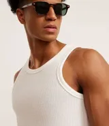 Musculosa masculina de poliéster y algodón, color blanco, con cuello redondo y textura flamê.