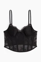 Bustier negro de encaje con copas formadas y relleno, breteles ajustables, varillas delanteras y laterales, y cierre de corchetes en la espalda.