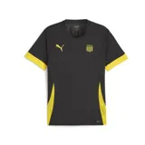 Camiseta de fútbol Puma Teamgoal Matchday negra con detalles en amarillo en mangas y laterales. Presenta el logo de Puma bordado en amarillo en el pecho y el escudo del Club Atlético Peñarol bordado en el pecho. Confeccionada con tecnología DryCell.