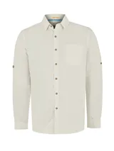 Camisa casual de hombre RKF Galiton, color amarillo claro, de manga larga ajustable con botones de madera. Confeccionada en popelina 100% algodón orgánico, con bolsillo de pecho con logo bordado y protección UV 20+.