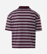 Remera de media malla con cuello polo, manga corta y estampado de rayas horizontales en tonos rosa, blanco y azul.