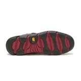 Zapatillas Caterpillar Crail Sport Low color marrón con detalles en rojo y negro. Capellada de nobuk engrasado, forro de malla de nylon suave y transpirable, plantilla de espuma acolchada, entresuela de EVA duradera y ligera, y suela de goma para mayor tracción.
