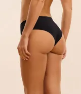 Kit de dos bombachas boyshort de microfibra, una color beige y otra negra, con corte a hilo.