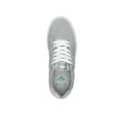 Championes grises de gamuza con suela blanca y cordones blancos.