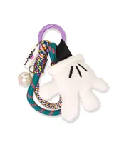 Llavero con aro metálico color lila, cordón trenzado multicolor, charm de mano de Mickey Mouse y dije de perla.