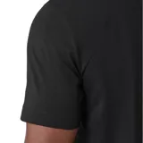 Remera de manga corta, cuello redondo, color negro, con el logo EA7 Emporio Armani estampado en tono gris oscuro en el centro del pecho.