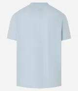 Remera celeste de algodón con estampa frontal de paisaje con veleros y logo de Kodak.