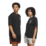 Remera negra de corte holgado con logo Adidas y texto "Los Angeles Running" estampado en blanco en el pecho.