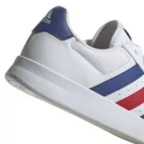 Championes Adidas Breaknet 2.0, color blanco con detalles en azul y rojo.