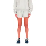 Short deportivo gris claro de algodón French Terry, con cintura elástica ajustable con cordón y logo de la marca estampado en la pierna izquierda.