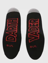 Calcetines cortos negros con diseño de Darth Vader, logo de Star Wars y logo de Hush Puppies.