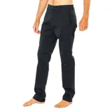 Pantalón negro estilo regular de ajuste cómodo, ideal para uso diario.