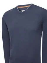 Sweater azul marino de poliéster reciclado, con cuello en V y ribete en contraste.