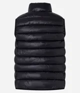 Chaleco puffer deportivo negro confeccionado en poliamida, con cuello alto y cierre frontal con cremallera. Incluye bolsita para guardarlo.