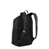 Mochila Puma de color negro con panel trasero de malla acolchada y correas ajustables. Cuenta con un compartimento principal con cierre, un bolsillo lateral de malla y un pequeño logo de la marca en una de las correas.