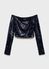 Blusa corta de fiesta con lentejuelas azul marino, hombros descubiertos y mangas largas acampanadas.