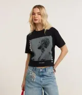 Remera negra de algodón con estampa de Justin Bieber en el frente.