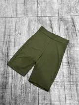 Short biker verde militar de morley.