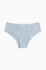Pack de cinco bombachas de algodón en colores azul, celeste, gris y blanco, con ribetes de encaje.