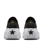 Championes Converse Run Star Hike OX, color verde oliva, con cordones blancos y suela de plataforma blanca con detalles de goma reciclada multicolor.