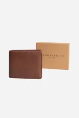Billetera clásica para hombre, color marrón, confeccionada 100% en cuero. Cuenta con bolsillos internos. Marca Rooksfield Torino.