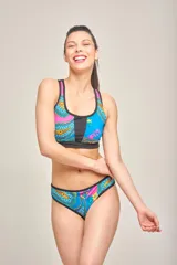 Bombacha vedetina estampada con lycra, forrada adelante y atrás.