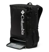 Mochila Columbia negra de 30 litros con tecnología Omni-Shield que repele la humedad y resiste las manchas. Cuenta con organización interna versátil, funda acolchada para laptop de hasta 13 pulgadas, bolsillos de seguridad externos e internos, panel trasero acolchado con espuma, correas de hombro contorneadas y acolchadas, correa de esternón ajustable, bolsillos laterales para botellas de agua y anillo en D.