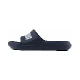 Chanclas Puma DiveCat V2 Lite color azul marino con logo blanco. Diseñadas con material resistente al agua y ranuras en la plantilla para mayor agarre.
