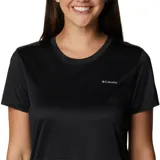 Remera deportiva Columbia Hike Crew negra de manga corta con logo de la marca en el pecho.