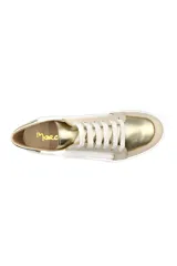 Deportivo de cuero con combinación de colores y diseño de rayas en lateral.