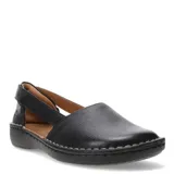 Sandalias de cuero negro con diseño de punta cerrada y laterales calados. Poseen una tira posterior para ajuste, suela plana y costuras decorativas visibles en el contorno de la base.