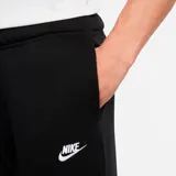 Pantalón largo de jogging Nike Club Fleece Alto-Rise, color negro, con cintura alta y logo bordado en blanco.
