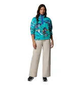 Remera Columbia de micropolar con cuello alto abotonado y estampado de Mickey Mouse esquiando.