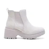 Botín casual Skechers Bobs Tango color blanco, con capellada de tejido texturizado, paneles laterales elásticos, plantilla Memory Foam y suela con plataforma y taco ancho con dibujo de tracción.